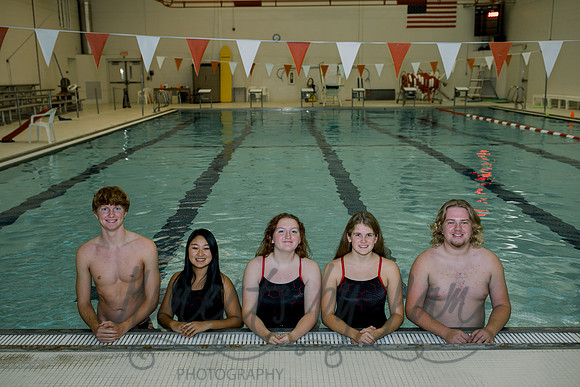 ACHS Swim Seniors Class of 22-4548