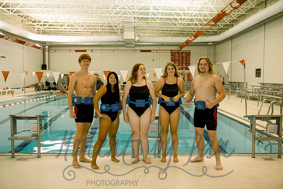 ACHS Swim Seniors Class of 22-4588